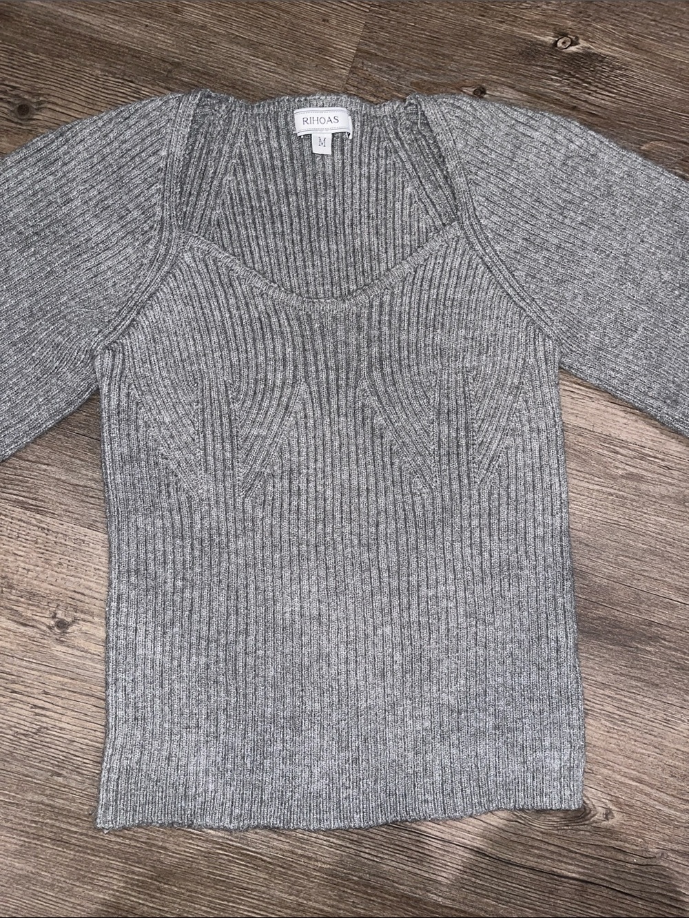 RIHOAS Ribbed V-Neck Sweater